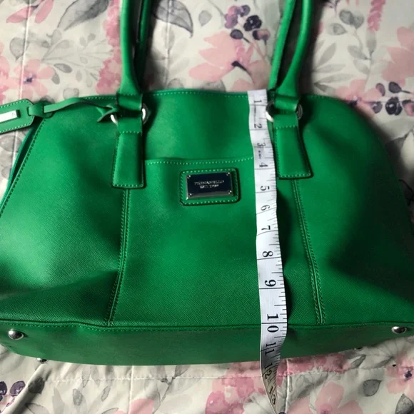 Tignanello Green Leather Handbag - Picture 6 of 8